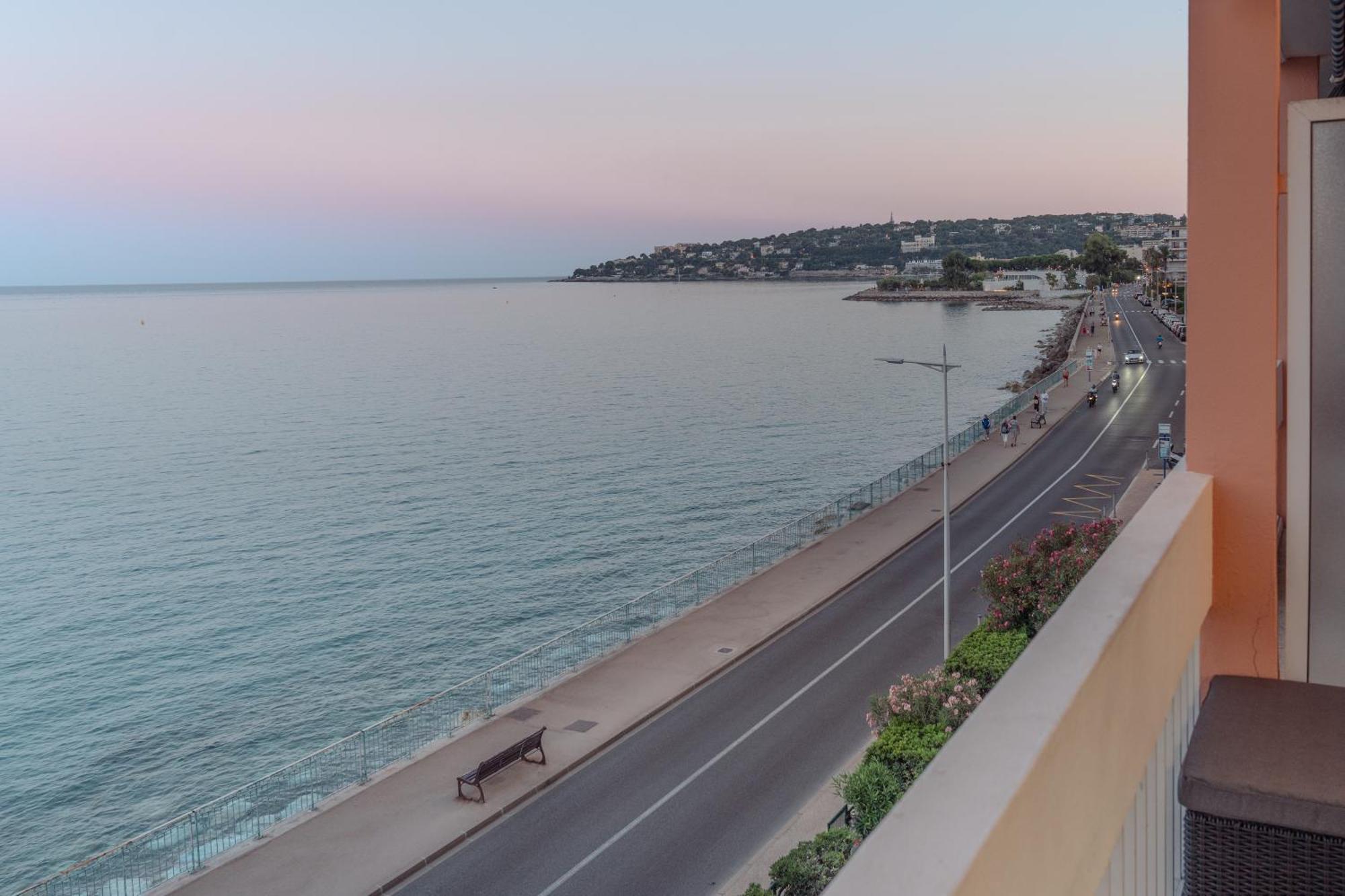 Le Pamela Menton Front De Mer Exterior photo